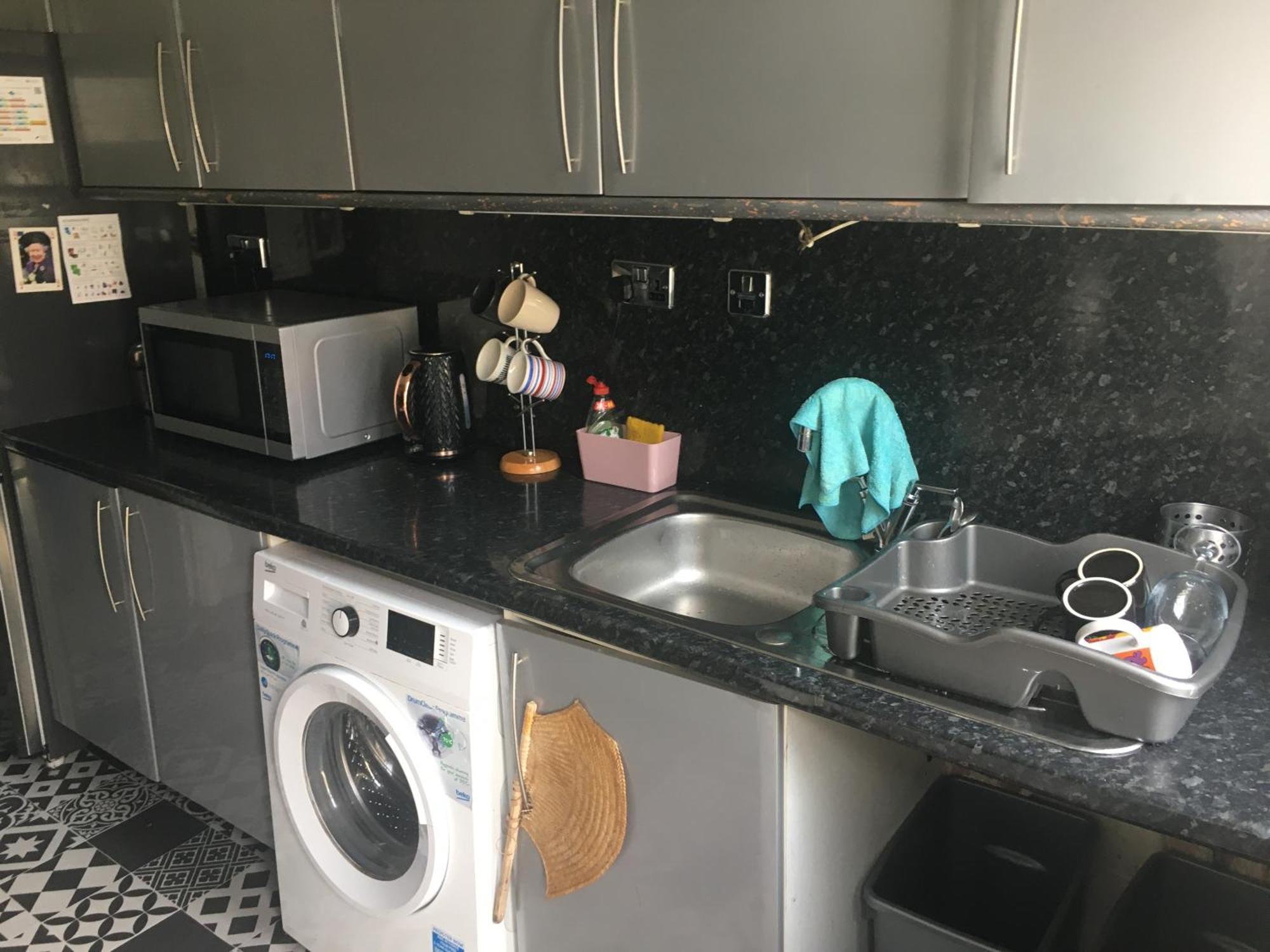 Single Room - Town & University Nearby, 24H Bus, Airport-Linked 맨체스터 외부 사진